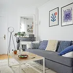 Beautiful Bright Apt In The Heart Of The Capital